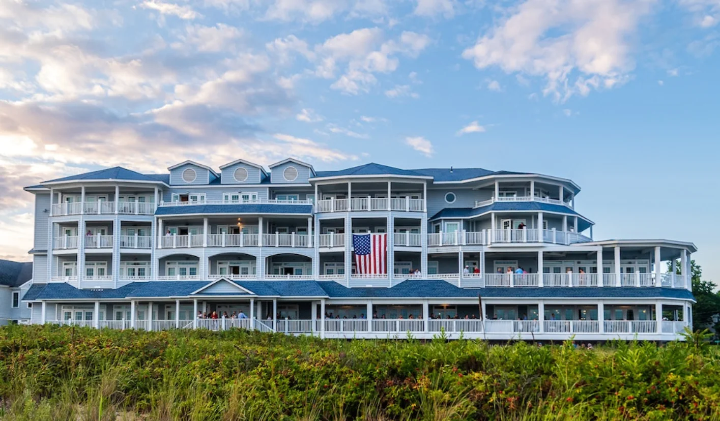 Madison Beach Hotel outside